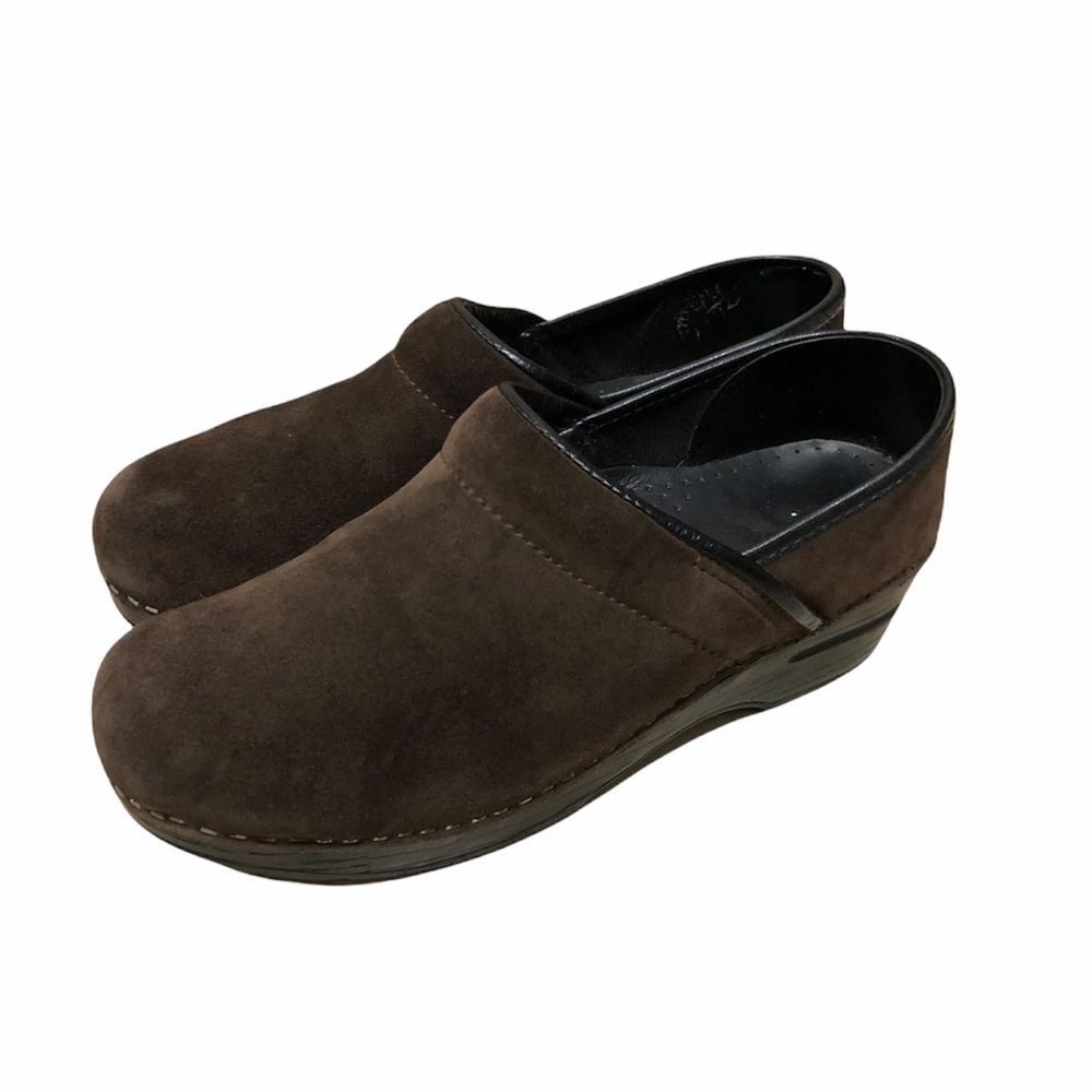 Dansko Brown Suede Clog in women’s size 39